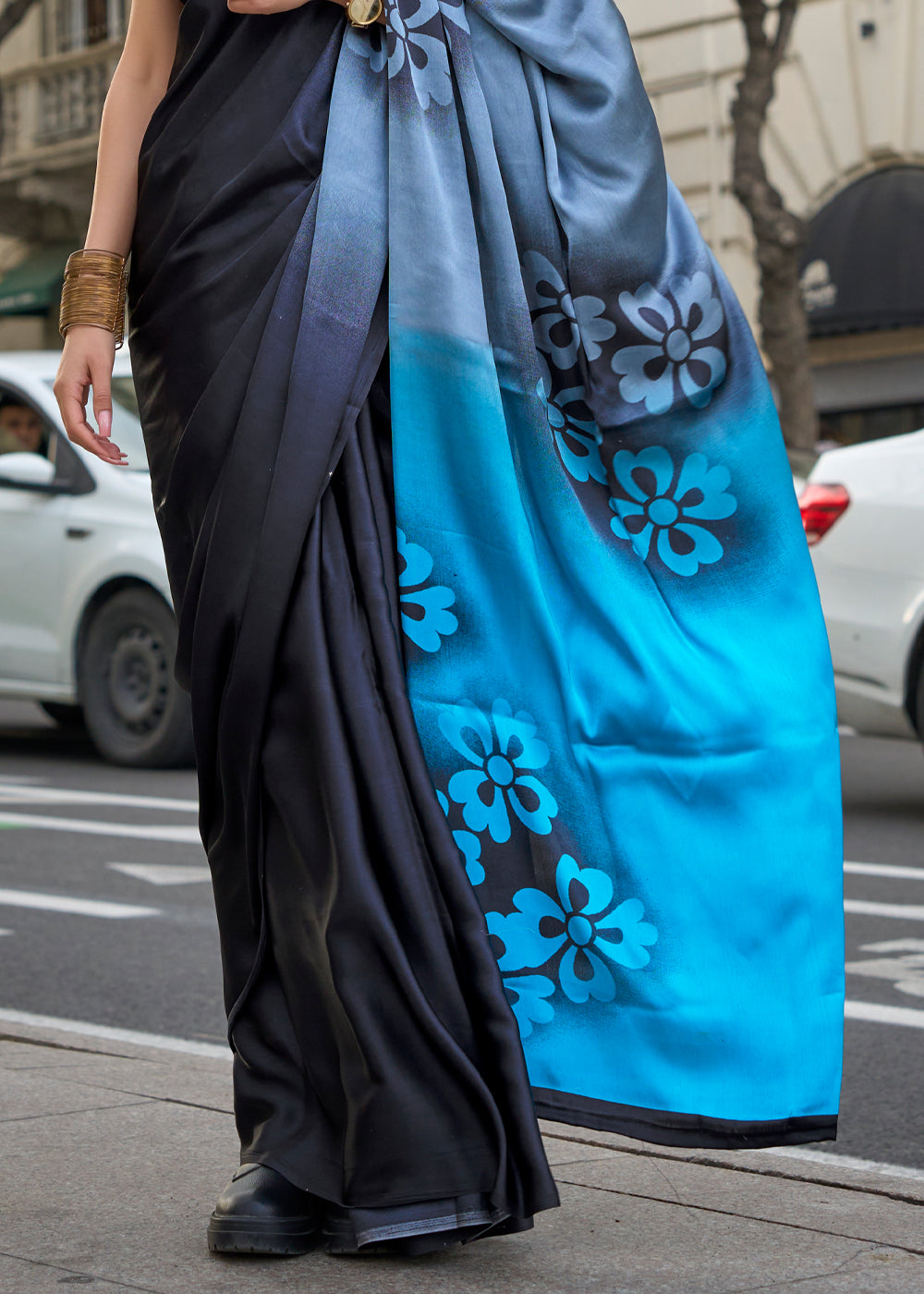 Black & Blue Elegant Satin Crepe Saree – A Perfect Blend of Luxury & Grace ClothsVilla
