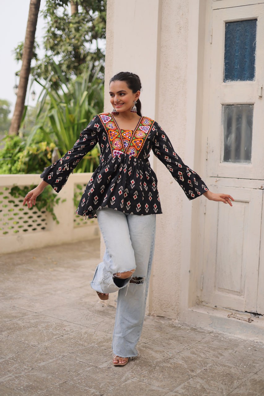 Black Cotton Printed Top with Kutchi Patchwork & Dori Closure – Stitched ClothsVilla