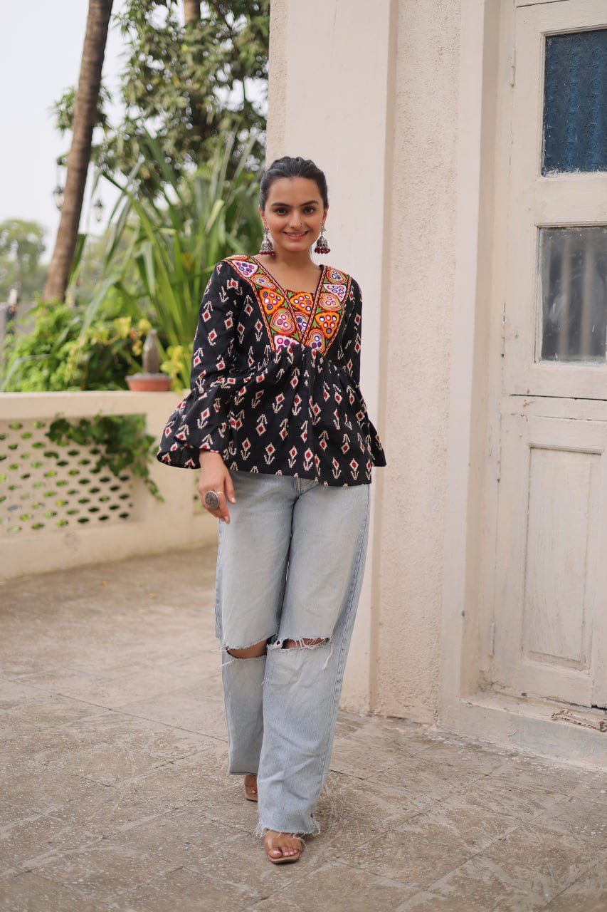Black Cotton Printed Top with Kutchi Patchwork & Dori Closure – Stitched ClothsVilla