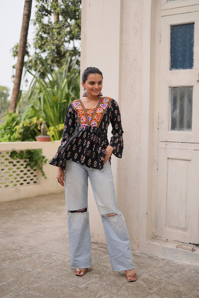 Black Cotton Printed Top with Kutchi Patchwork & Dori Closure – Stitched ClothsVilla