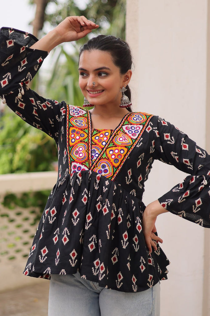 Black Cotton Printed Top with Kutchi Patchwork & Dori Closure – Stitched ClothsVilla
