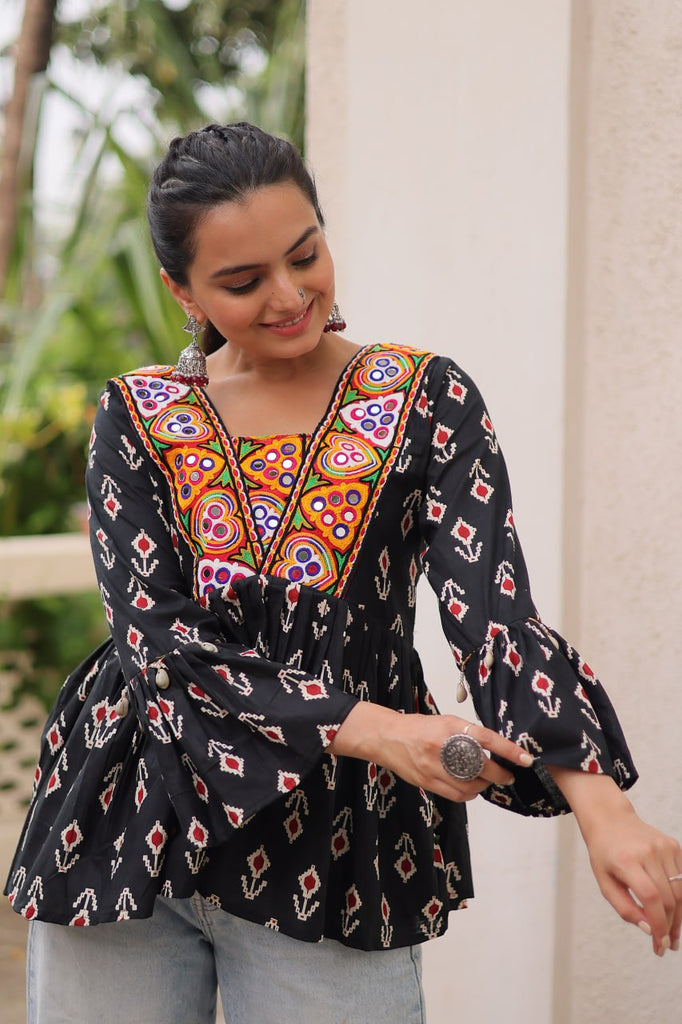 Black Cotton Printed Top with Kutchi Patchwork & Dori Closure – Stitched ClothsVilla