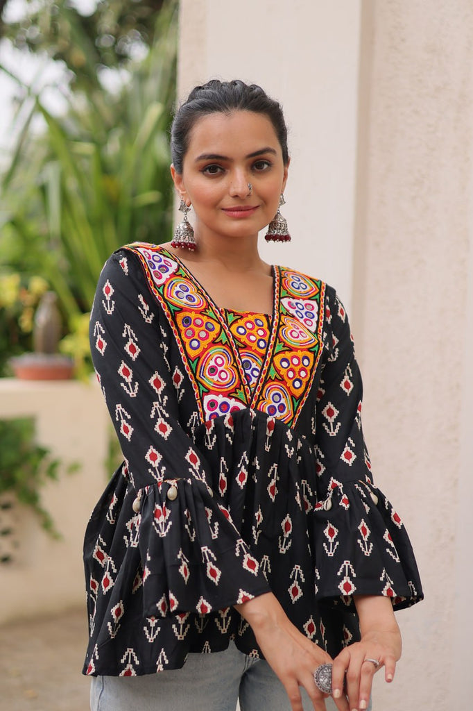 Black Cotton Printed Top with Kutchi Patchwork & Dori Closure – Stitched ClothsVilla