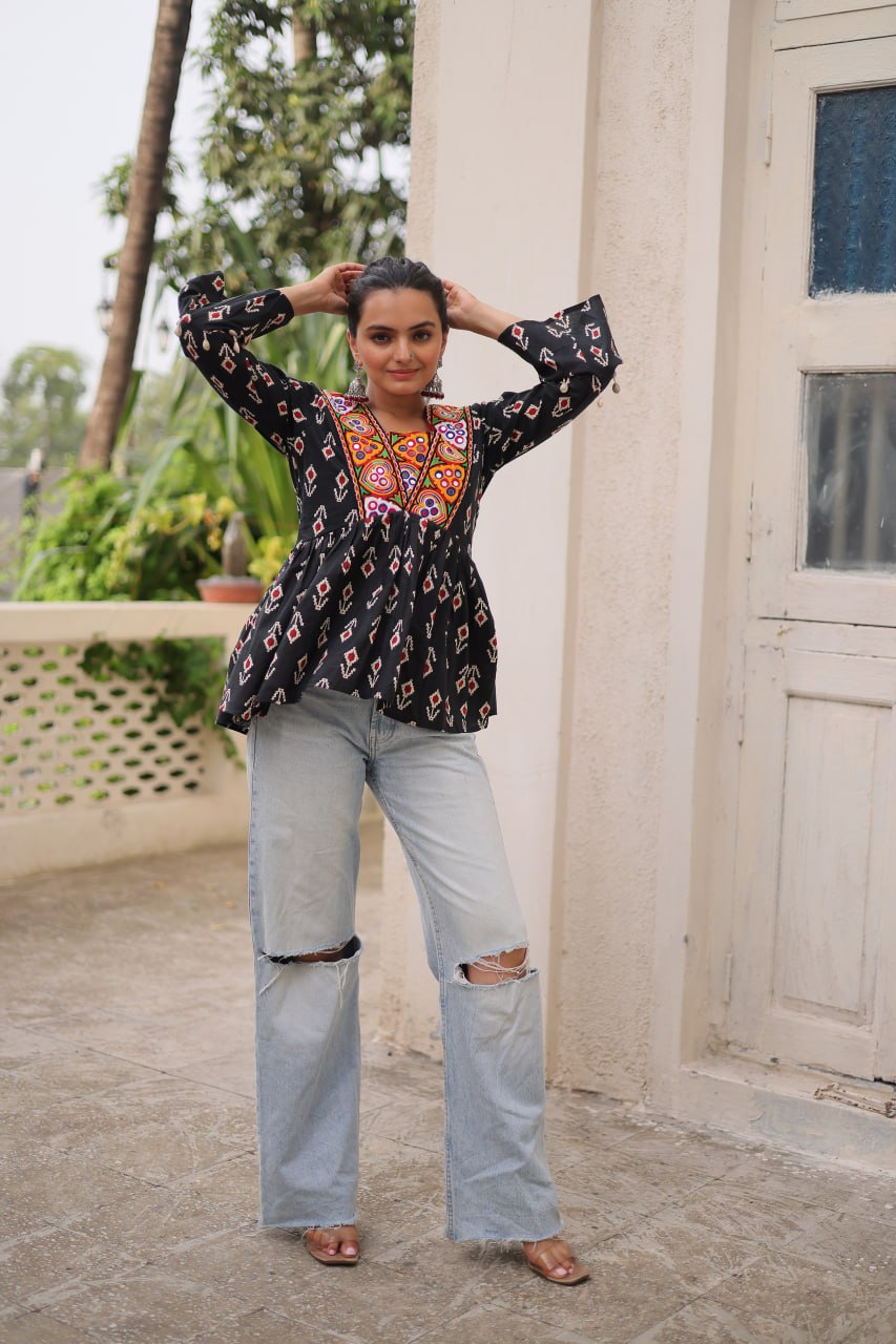 Black Cotton Printed Top with Kutchi Patchwork & Dori Closure – Stitched ClothsVilla