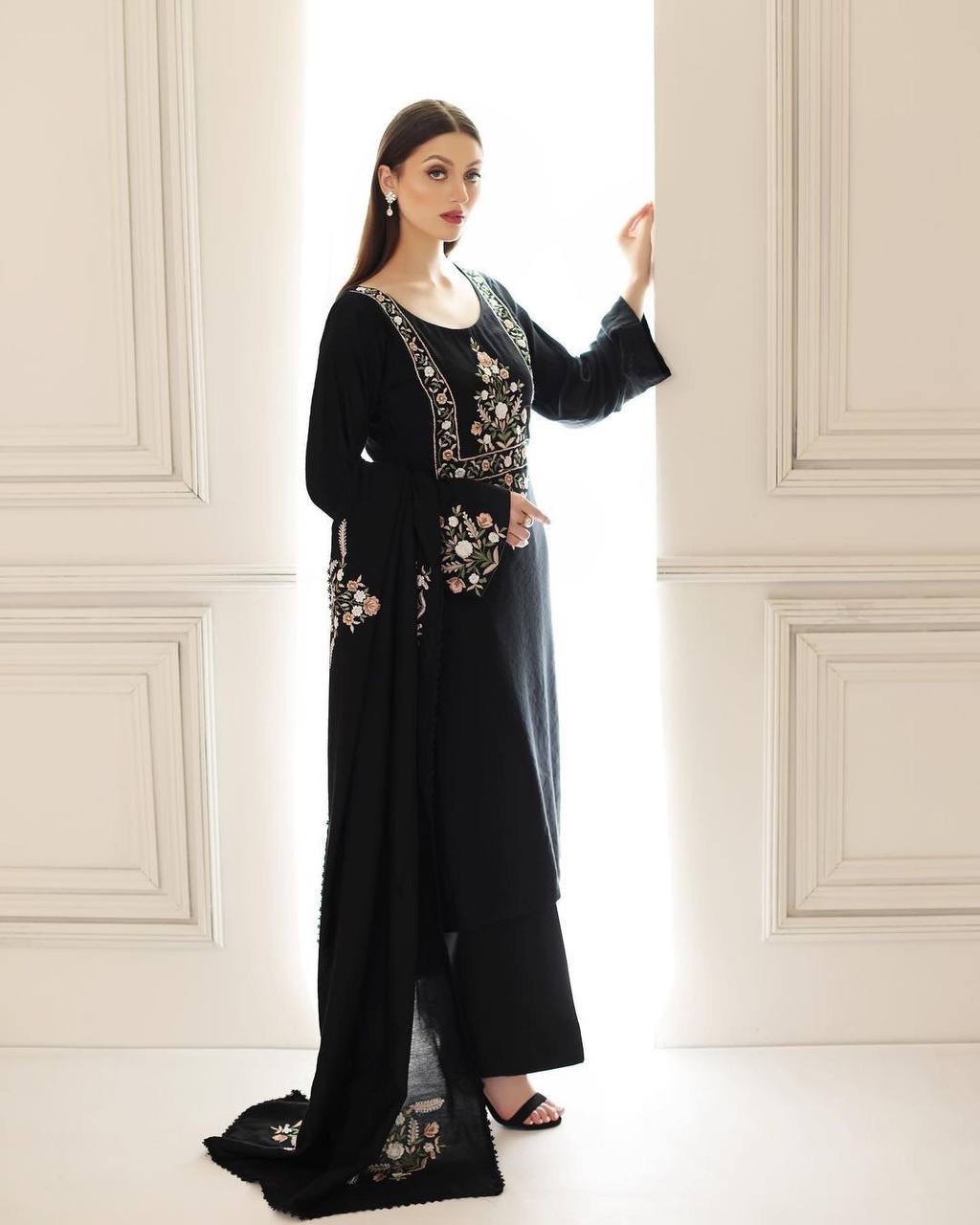 Black Designer Party Wear Top-Plazzo-Dupatta Set – Elegance Redefined Clothsvilla Main image