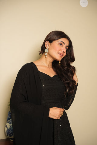 Black Elegant Georgette Printed Suit Set with Tassel Dupatta – Flowy & Chic Clothsvilla