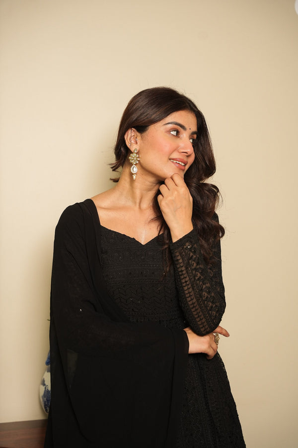 Black Elegant Georgette Printed Suit Set with Tassel Dupatta – Flowy & Chic Clothsvilla