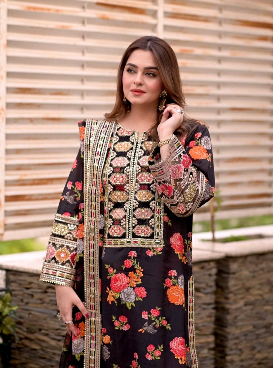 Black Elegant Heavy Chinon Silk Digital Print Suit Set ClothsVilla