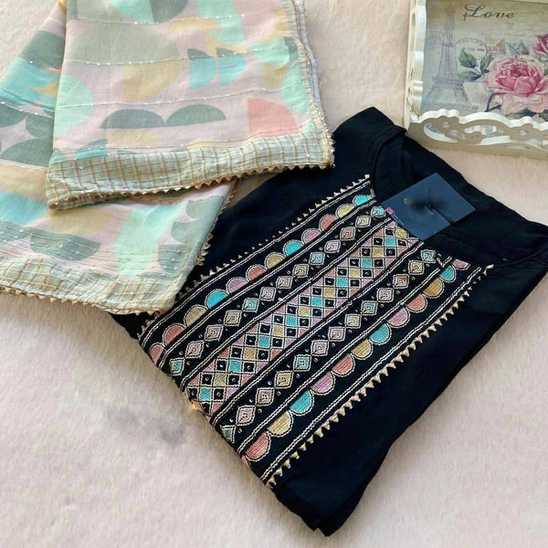 Black Elegant Maska Cotton Silk Straight Suit Set with Maslin Cotton Printed Dupatta