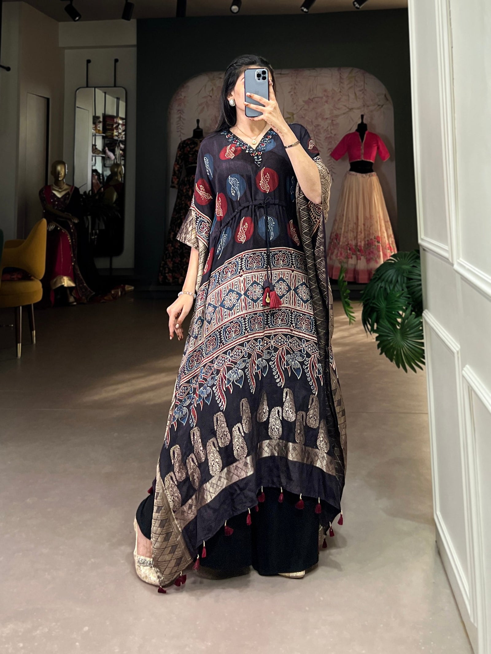 Black Elegant Pure Viscose Handwork Kaftan with Zari Border ClothsVilla