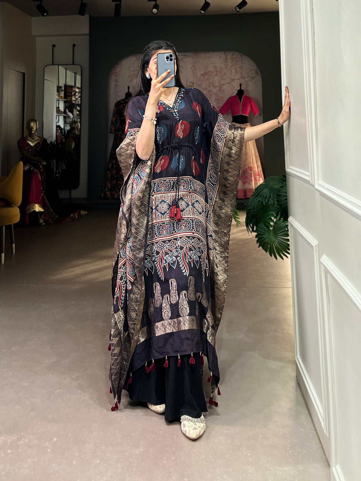 Black Elegant Pure Viscose Handwork Kaftan with Zari Border ClothsVilla Main image