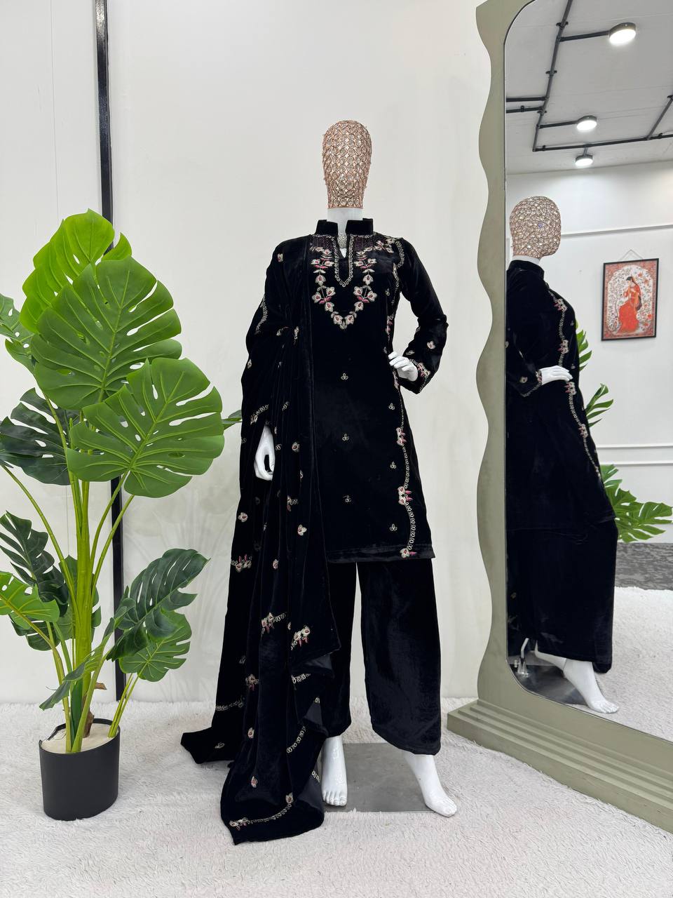 Black Elegant Velvet Ensemble – Luxe Thread & Sequin Work ClothsVilla