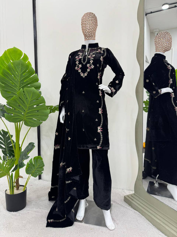Black Elegant Velvet Ensemble – Luxe Thread & Sequin Work ClothsVilla