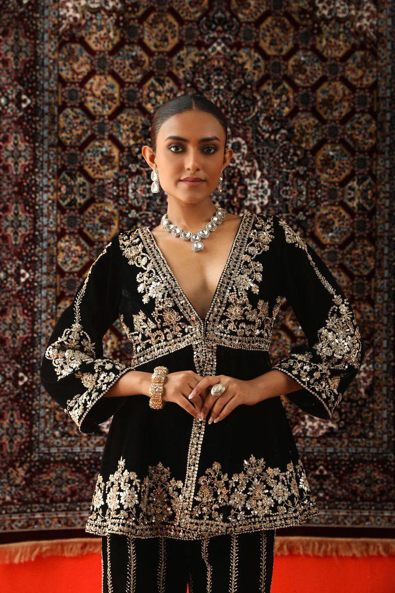 Black Elegant Velvet Ensemble – Top, Plazo & Dupatta ClothsVilla