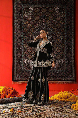 Black Elegant Velvet Ensemble – Top, Plazo & Dupatta ClothsVilla