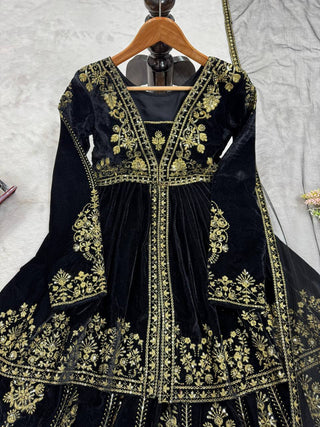 Black Elegant Velvet Ensemble – Top, Plazo & Dupatta ClothsVilla