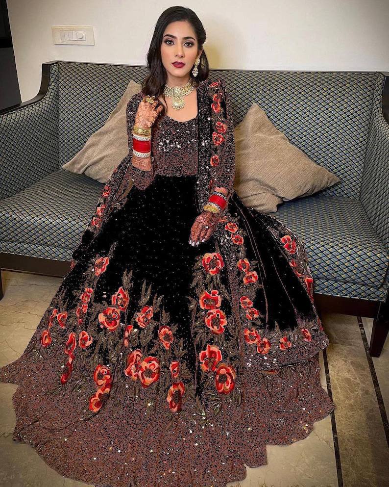 Black Embroidered Heavy Georgette Gown Set with Dupatta & Bottom – Ready to Wear ClothsVilla