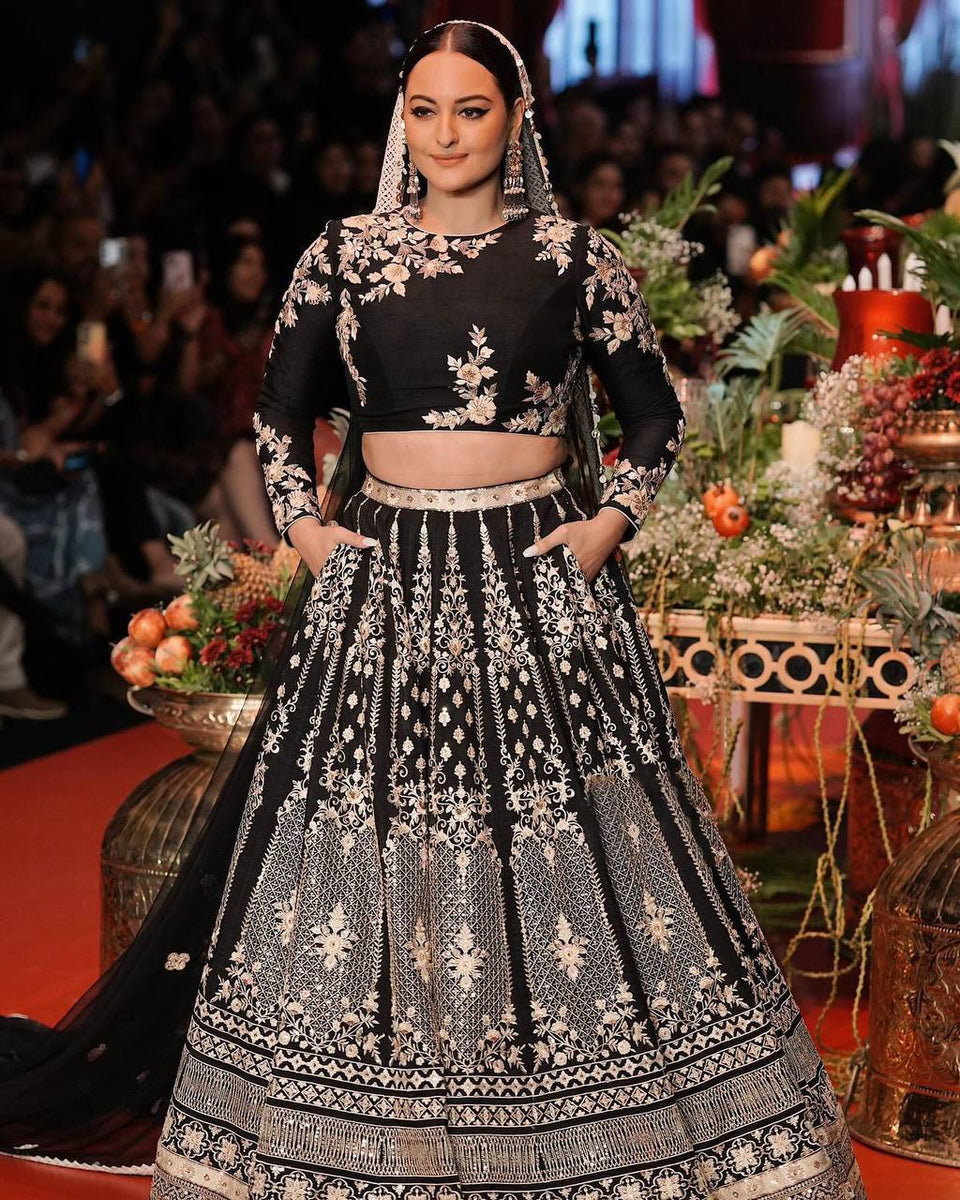 Purple Power: Lehenga set in Georgette Glam