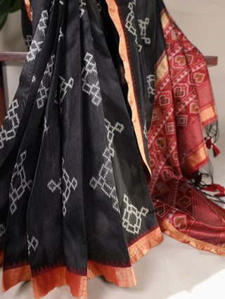 Black Graceful Jacquard Silk Saree with Printed & Zari Weaving Work ClothsVilla