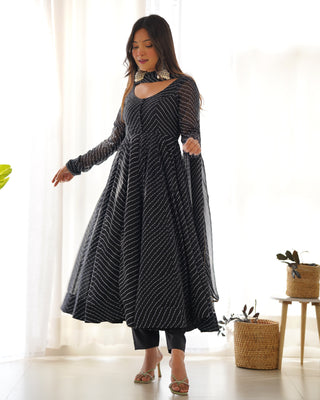 Black High-End Pure Fox Georgette Laheriya Print Anarkali Set with Dupatta – Perfect for Summer Weddings