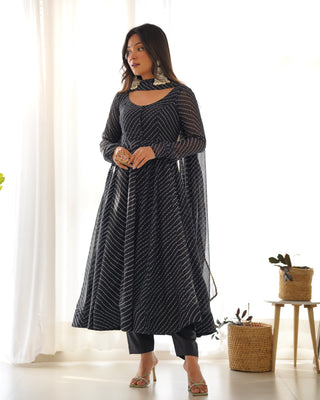 Black High-End Pure Fox Georgette Laheriya Print Anarkali Set with Dupatta – Perfect for Summer Weddings