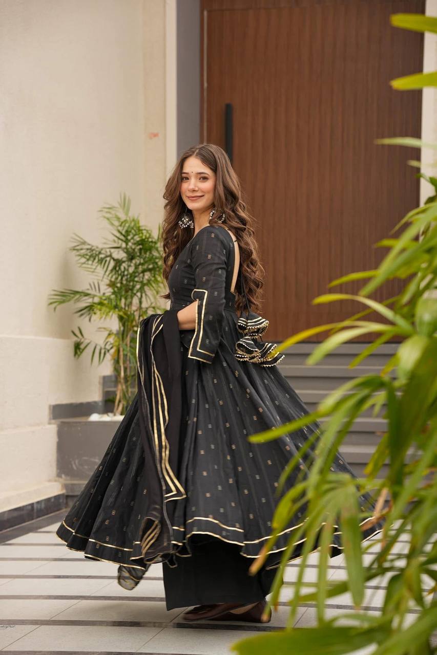 Black Premium Maslin Digital Print Kurta Set with Micro Cotton Pants & Faux Blooming Dupatta ClothsVilla
