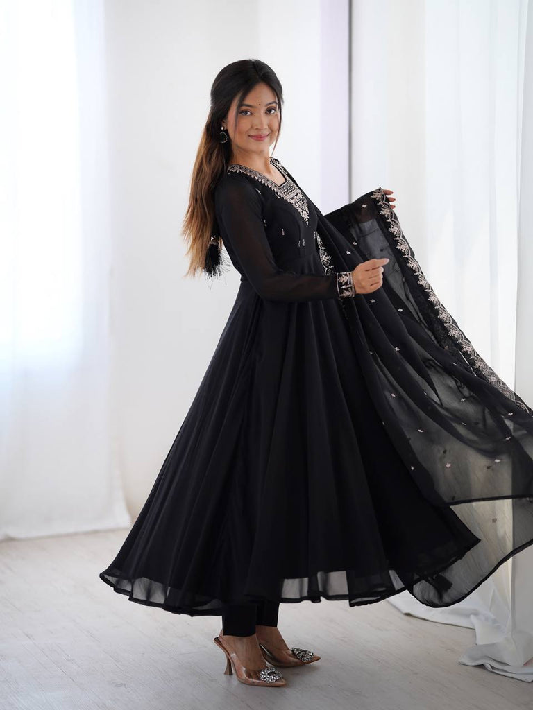 Black Premium Soft Fox Georgette Fully Flared Anarkali Set with Dupatta & Pant Clothsvilla