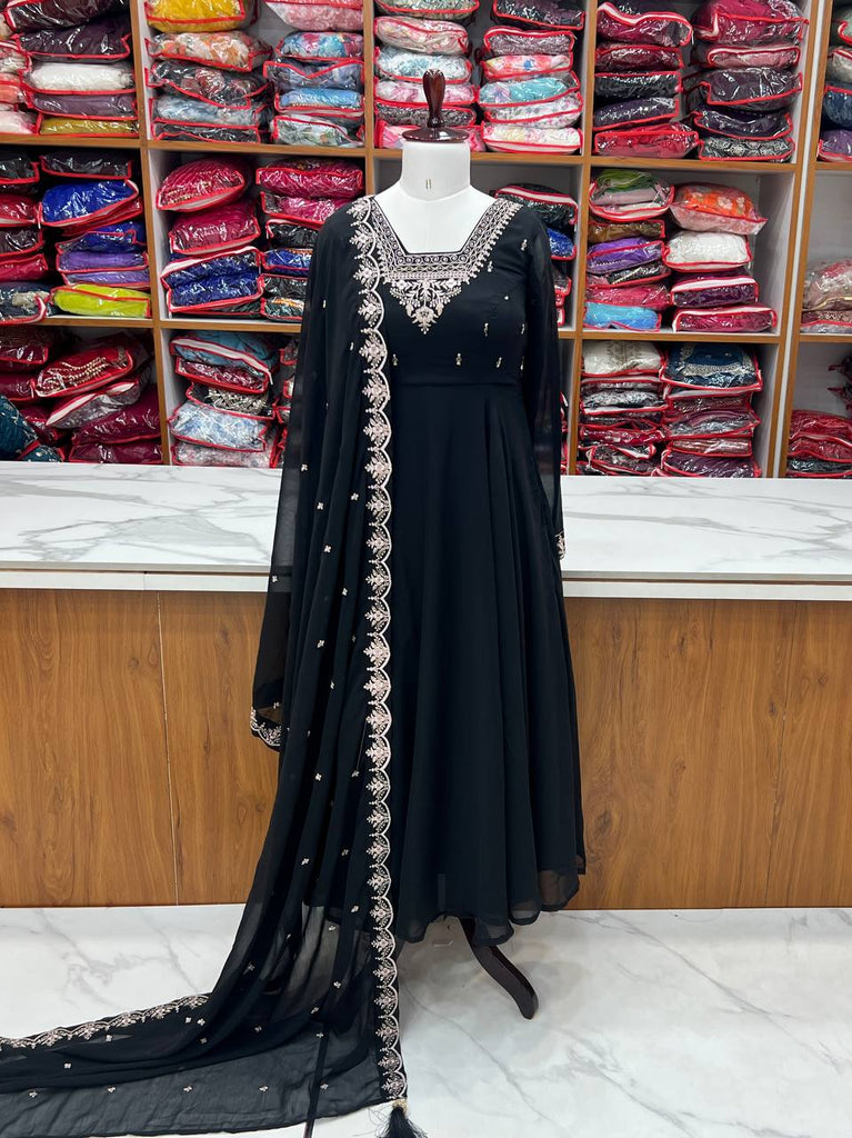 Black Premium Soft Fox Georgette Fully Flared Anarkali Set with Dupatta & Pant Clothsvilla