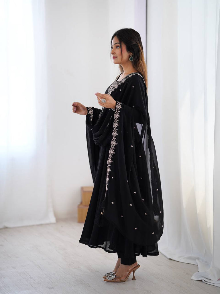 Black Premium Soft Fox Georgette Fully Flared Anarkali Set with Dupatta & Pant Clothsvilla