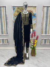 Load image into Gallery viewer, Black Stunning Look Collection - Elegant Velvet Ensemble Clothsvilla