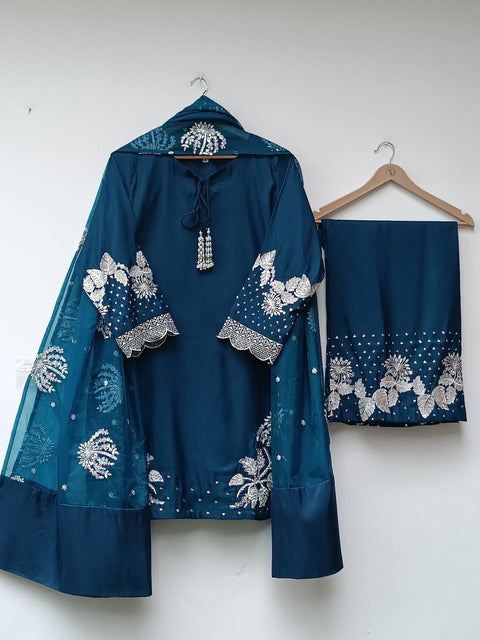 Blue Elegant Embroidered Crepe Palazzo Set with Dupatta ClothsVilla Main image