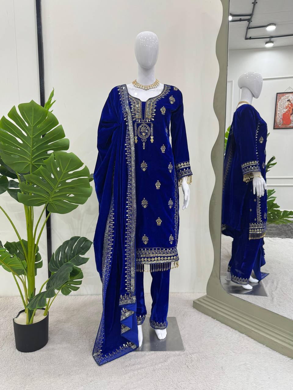 Blue Elegant Velvet Ensemble – Luxe Thread & Sequin Work ClothsVilla