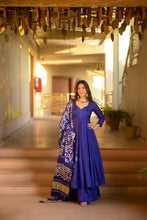 Load image into Gallery viewer, Blue Ri8 Fashion Anarkali Set - Flame of Elegance Clothsvilla