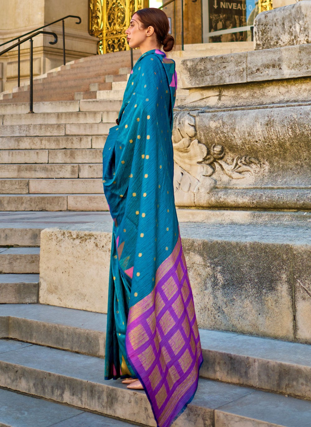 Blue Saree Mall Women's Banarasi Silk Blend Saree with Unstitched Blouse Piece ClothsVilla