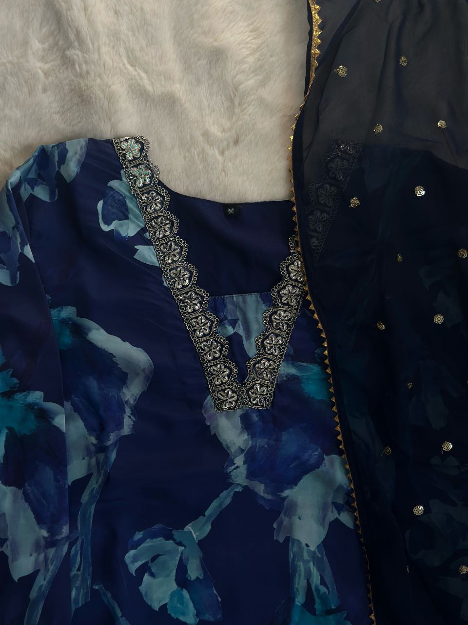 Blue Stunning Digital Print Kurta Set with Embroidered Dupatta Secondary image
