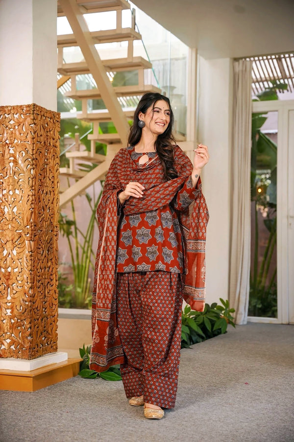 Cambric Cotton Digital Print Salwar Suit with Cotton Dupatta Clothsvilla