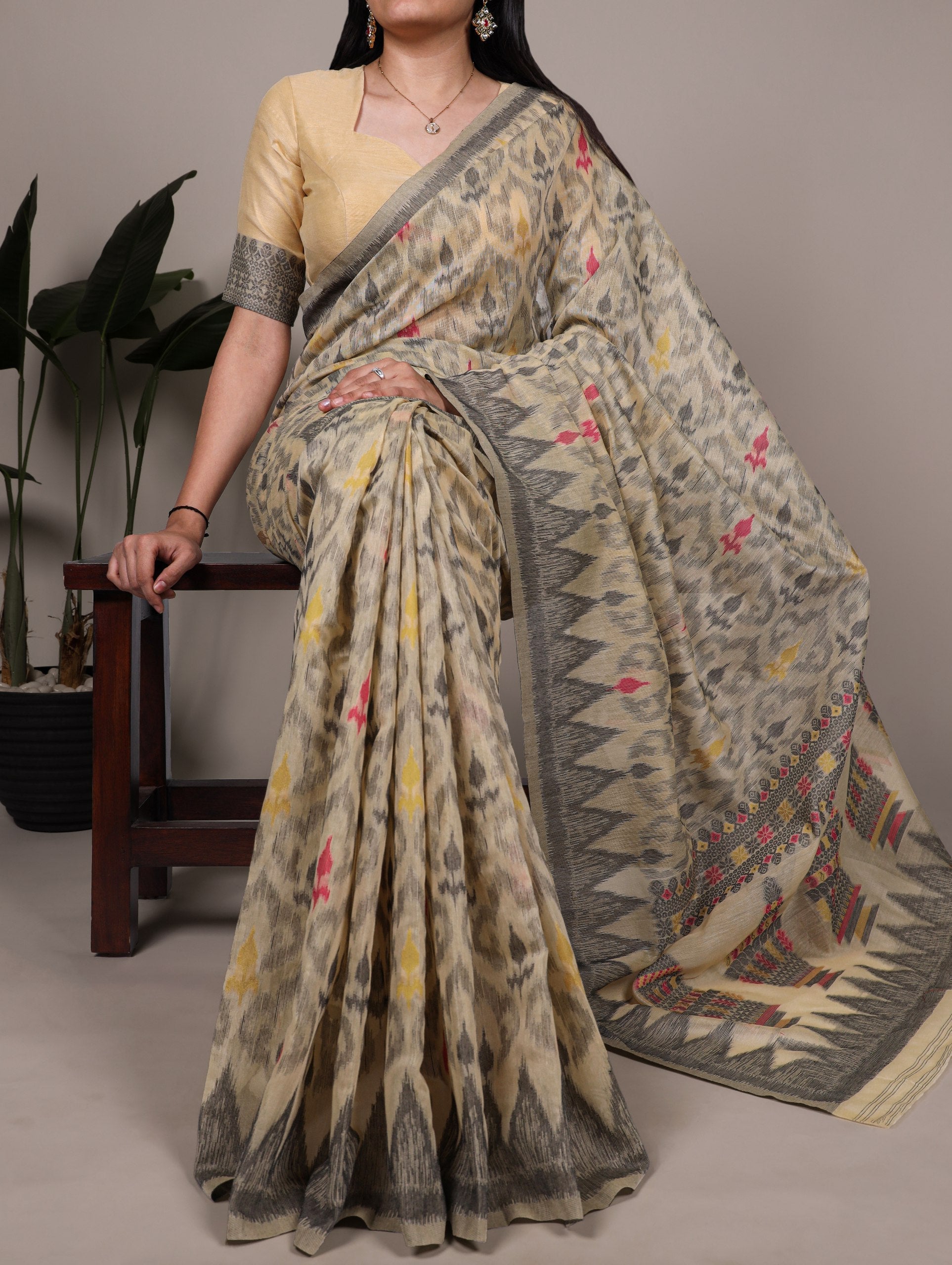Cream Classic Poly Cotton Saree with Intricate Thread Weaving Work – Lightweight Everyday & Occasion Wear Unstitched Blouse Included ClothsVilla Main image
