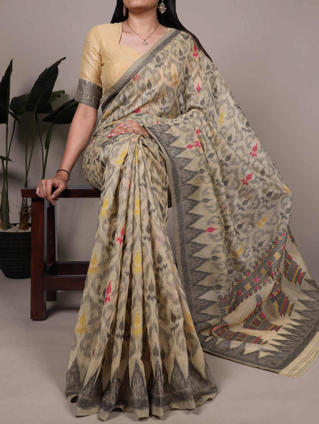 Cream Classic Poly Cotton Saree with Intricate Thread Weaving Work – Lightweight Everyday & Occasion Wear Unstitched Blouse Included ClothsVilla