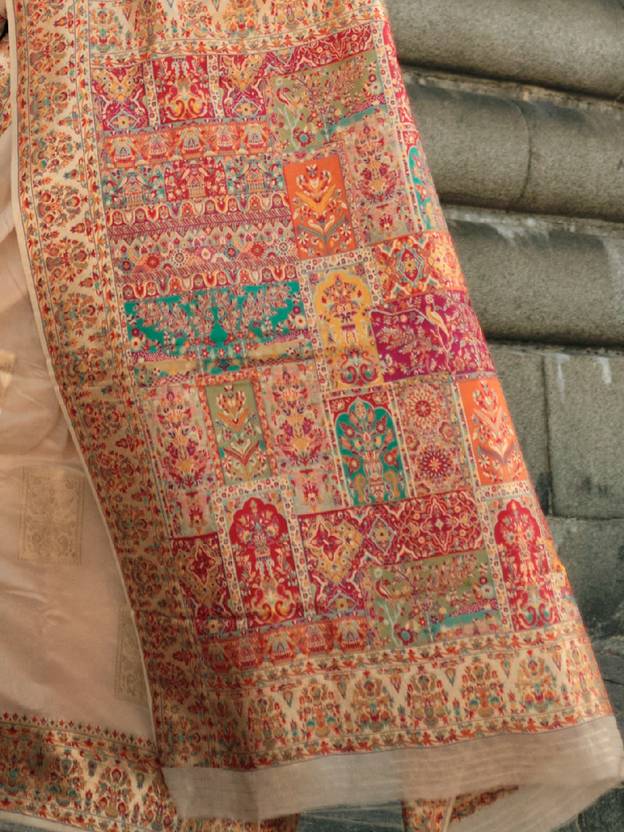 Cream Elegant Banarasi Silk Blend Woven Saree with Unstitched Blouse Piece ClothsVilla