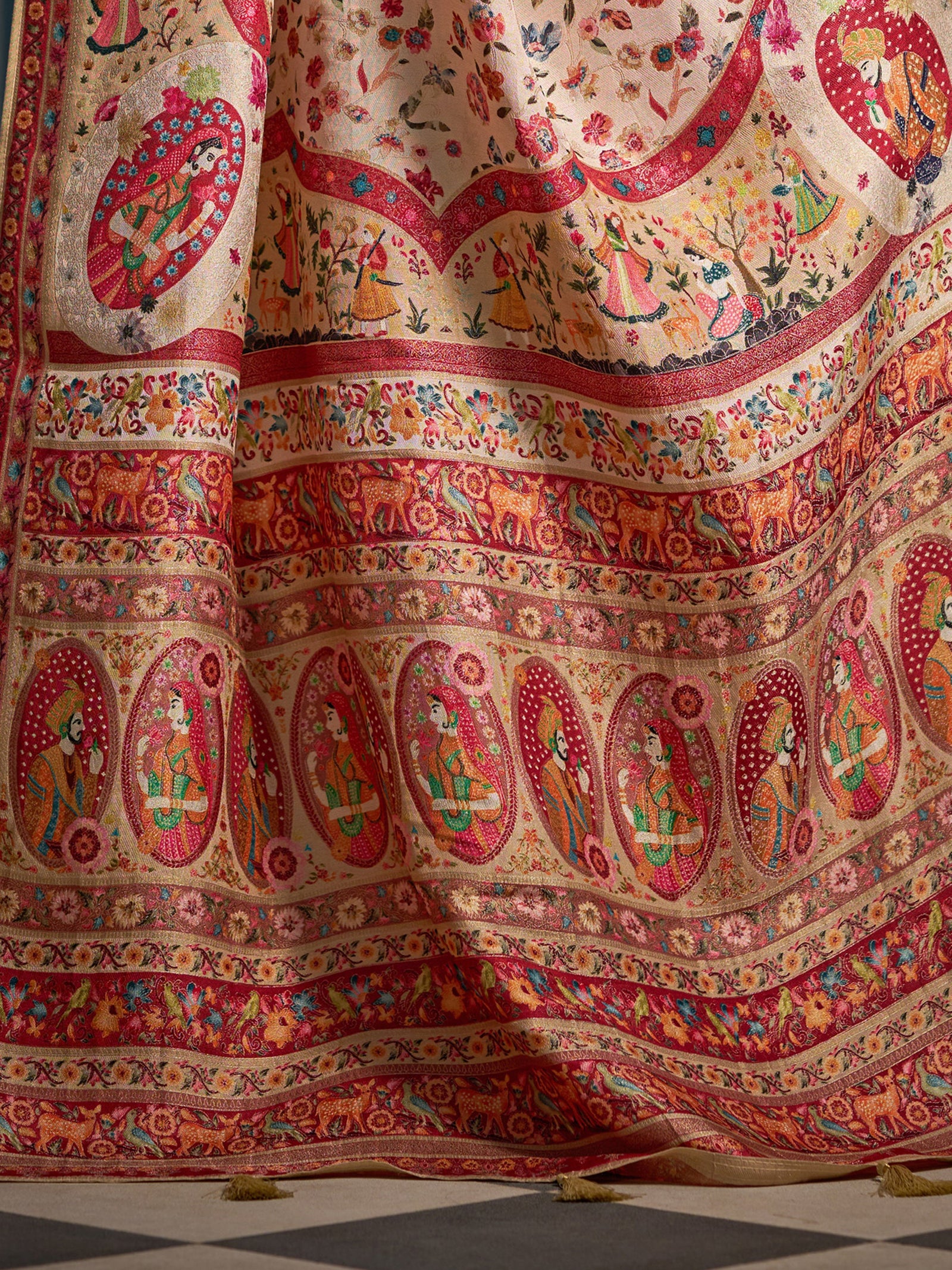 Cream Elegant Pashmina Kashmiri Jacquard Saree with Kalamkari & Meenakari Weaving ClothsVilla