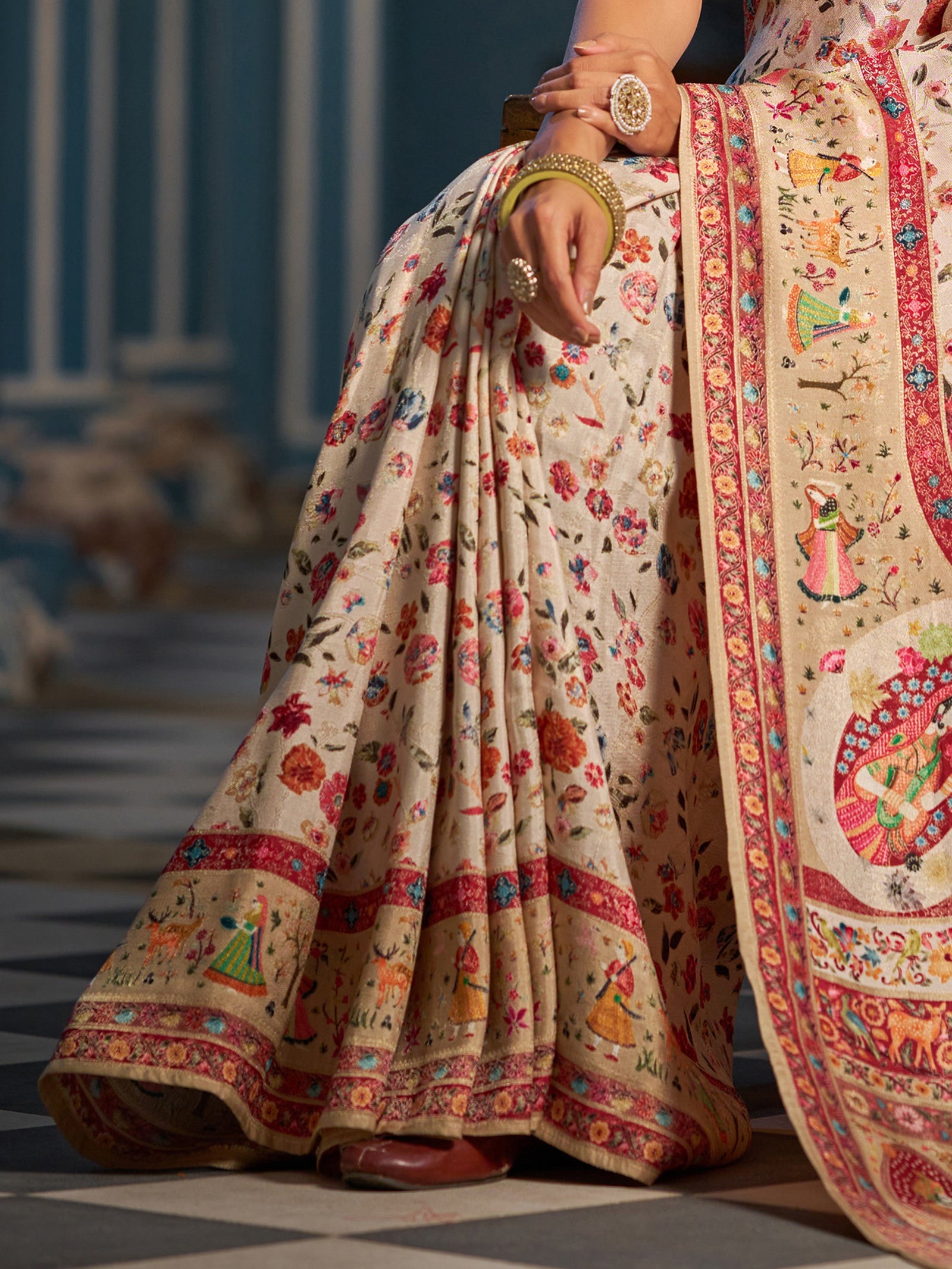 Cream Elegant Pashmina Kashmiri Jacquard Saree with Kalamkari & Meenakari Weaving ClothsVilla