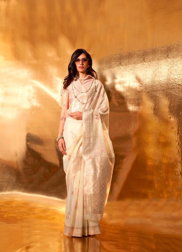 Cream Royal Banarasi Silk Saree with Contrast Border & Designer Pallu – Wedding Special ClothsVilla