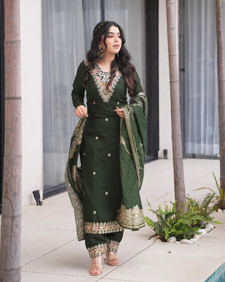 Dark Green Elegant Roman Silk Embroidered Suit Set with Jacquard Dupatta – Zari, Sequence & Coding Work ClothsVilla