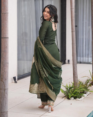 Dark Green Elegant Roman Silk Embroidered Suit Set with Jacquard Dupatta – Zari, Sequence & Coding Work ClothsVilla