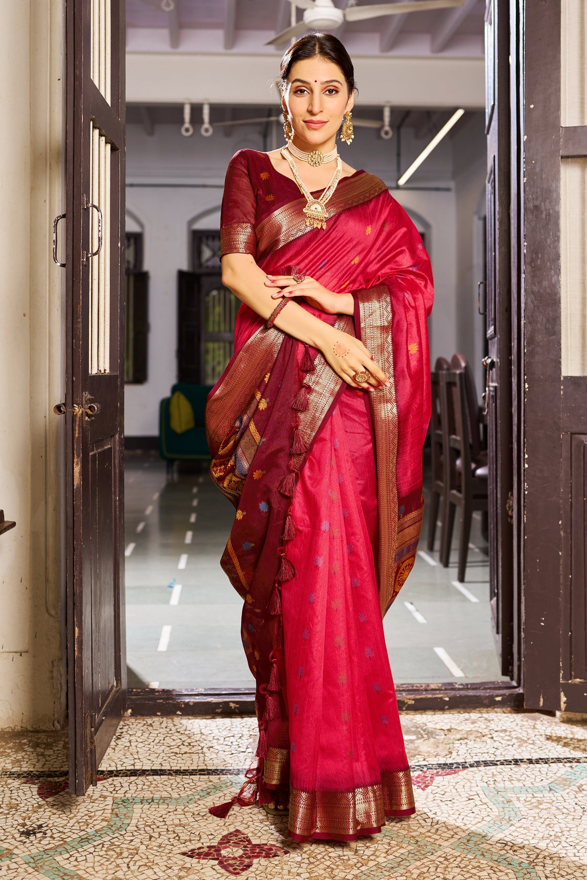 Dark Pink Elegant Slub Lilan Saree – Luxurious Semi Tussar Silk ClothsVilla Main image