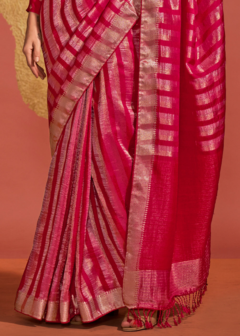 Dark Pink Regal Banarasi Blended Silk Saree with Timeless Intricate Design ClothsVilla