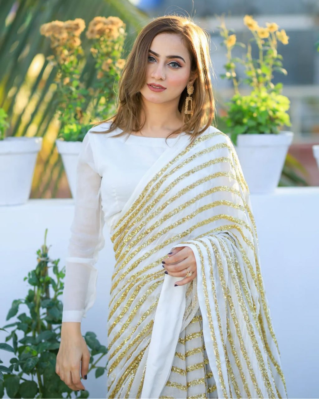 Dazzling White & Gold Striped Sequin Saree - Weave Elegance at Weddings & Parties ClothsVilla