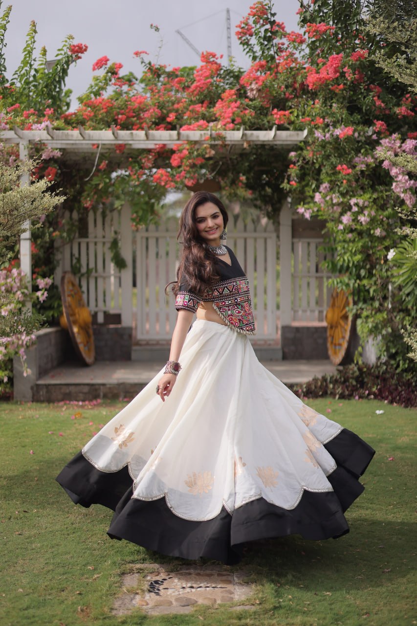 Designer Kutchi Gamthi Lehenga Choli ClothsVilla