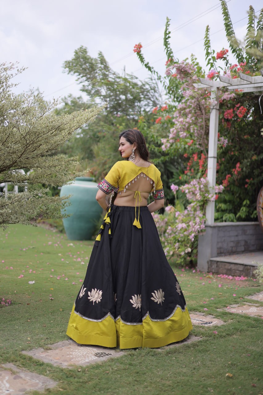 Designer Kutchi Gamthi Lehenga Choli ClothsVilla