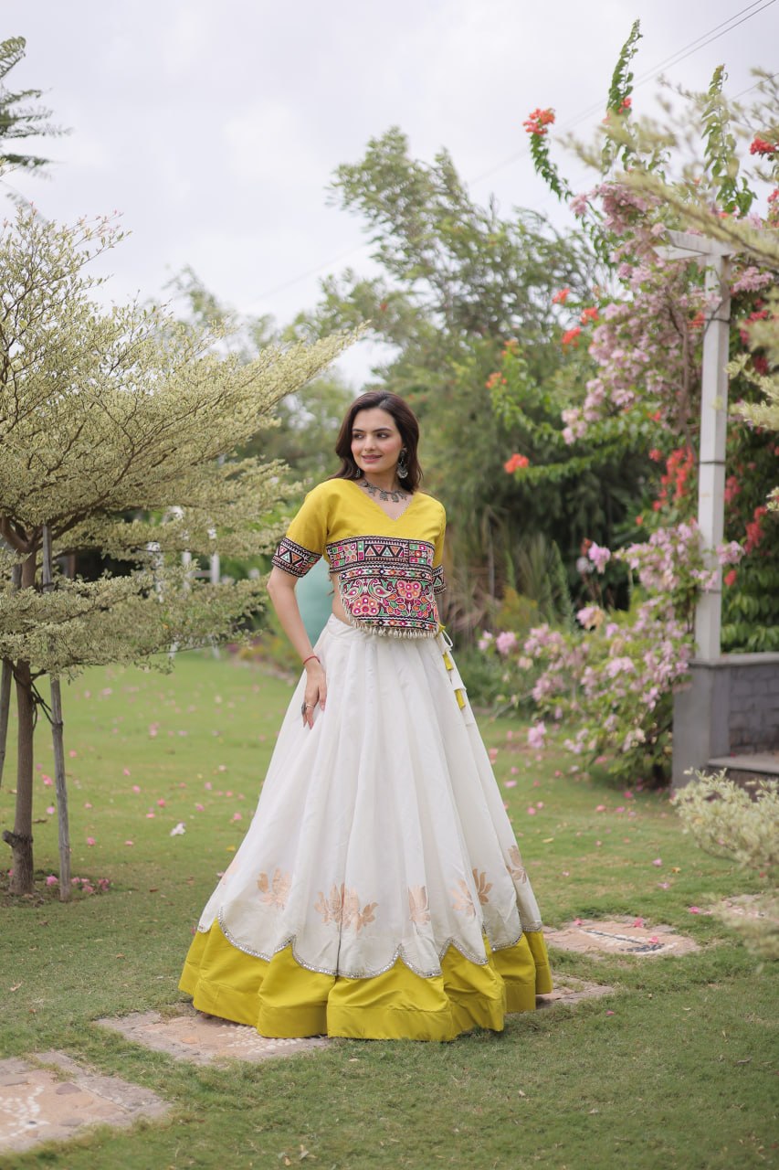 Designer Kutchi Gamthi Lehenga Choli ClothsVilla